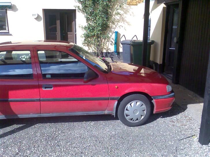 Opel vectra 1,8i - min bil billede 1