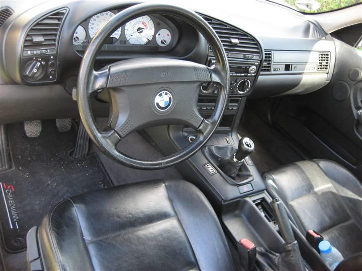 BMW 325i billede 3