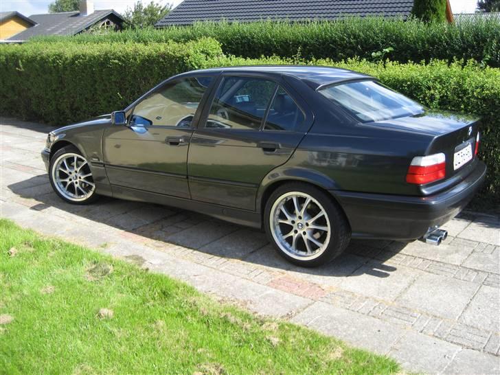 BMW 325i billede 7