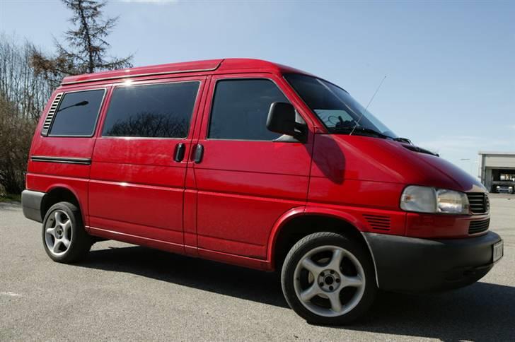 VW VW Multivan Camper - Fætter højben med de gamle 17" og inden den blev sænket billede 10