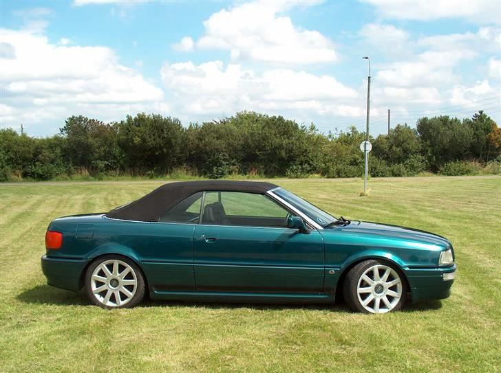 Audi 80 Cabriolet SOLGT! - med kalechen oppe, ser også godt ud;o) billede 9