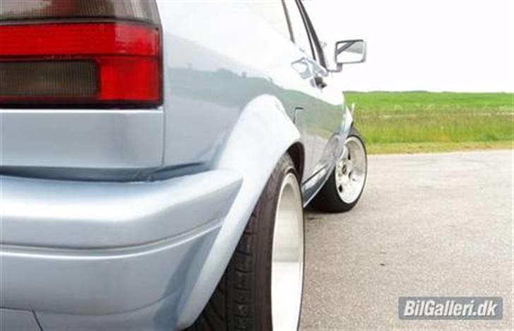 VW Polo Coupe - SOLGT billede 2