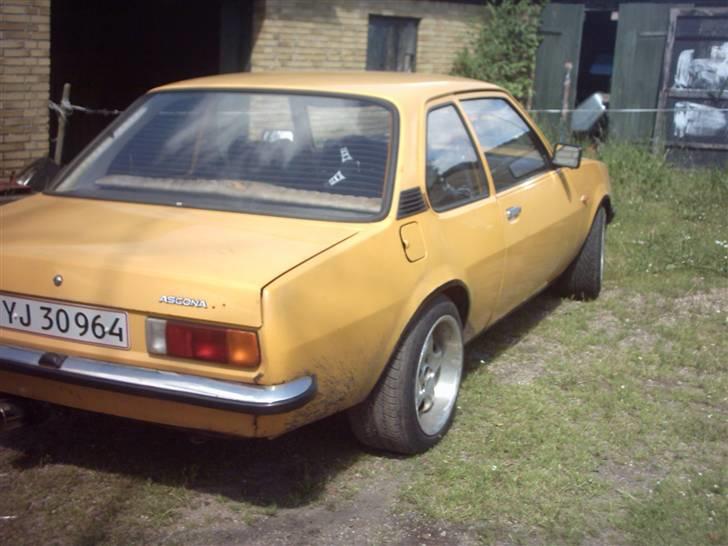 Opel ascona b billede 1