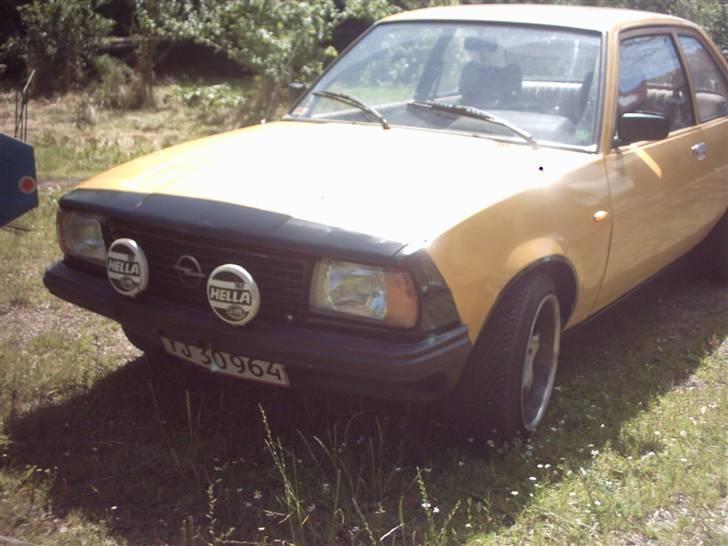Opel ascona b billede 2