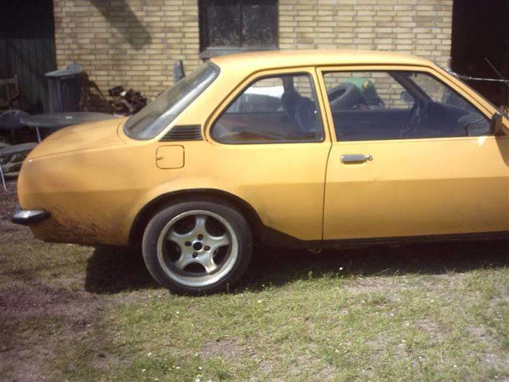 Opel ascona b billede 5