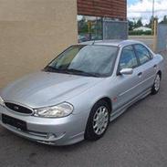 Ford Mondeo 1,8, Trend (Solgt)