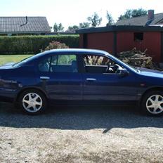 Nissan Primera 2,0i SE(SOLGT)