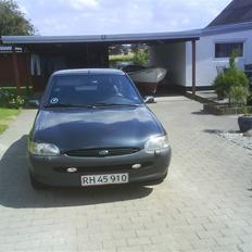 Ford escort 1,3 CL SOLGT