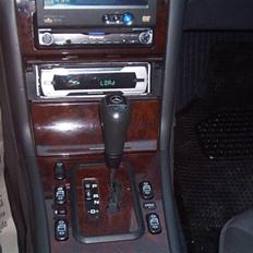 Mercedes Benz w210 E