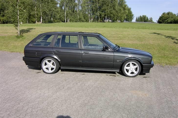 BMW 324 Touring (Solgt) billede 4