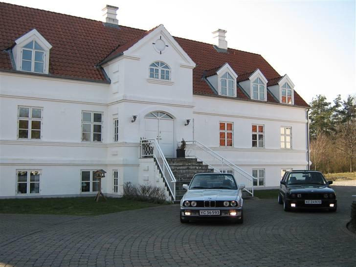 BMW 325I Cabriolet *SOLGT* billede 2