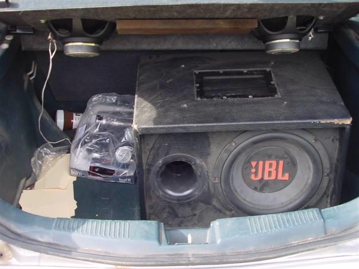 Mazda 323 F - Smadret :'( billede 11