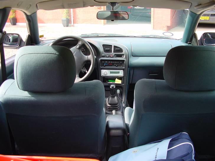 Mazda 323 F - Smadret :'( billede 12