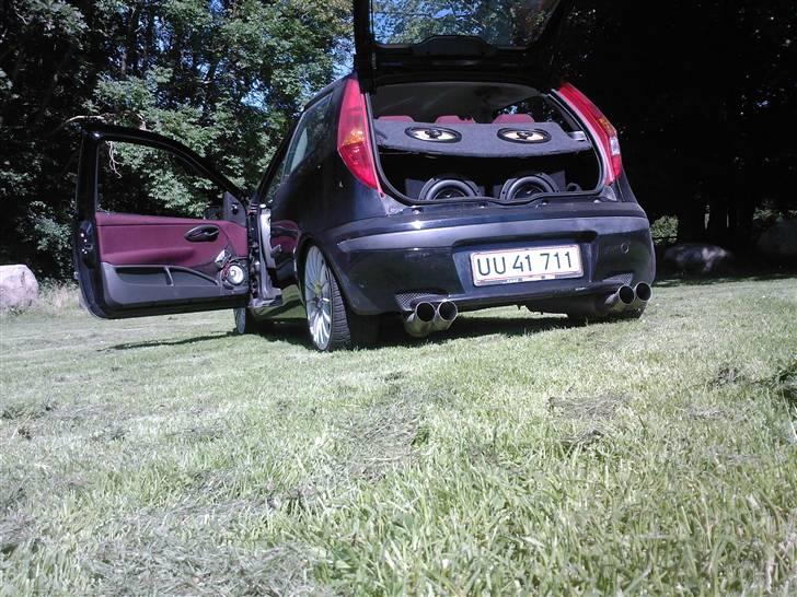 Fiat Punto II #solgt# - sådan ser røven ud idag :) det er blevet lidt bedre :P  billede 20