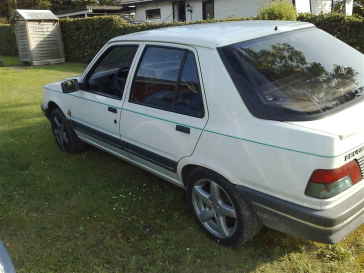 Peugeot 309 billede 3