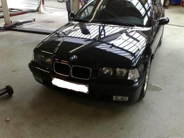 Peugeot 309 - Den BMW som snart holder i min garage og har det godt :) billede 11
