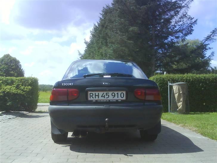 Ford escort 1,3 CL SOLGT billede 2