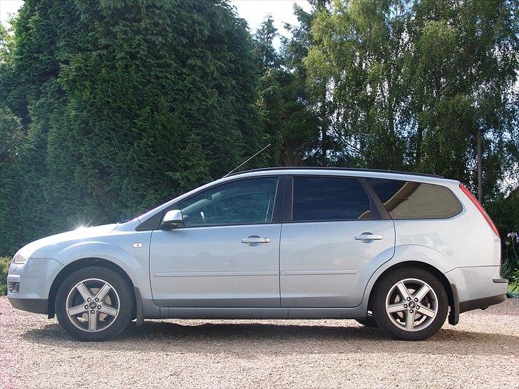 Ford Focus 1.6 Trend st. car billede 2