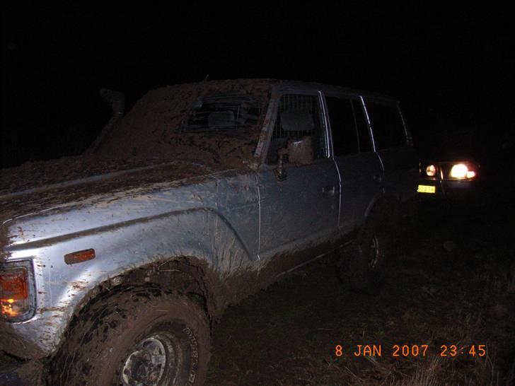 Toyota Landcruiser GX90 - Tommy i sin 60ér fik lidt mudder af Henrik i sin Bj 73ér..  billede 9