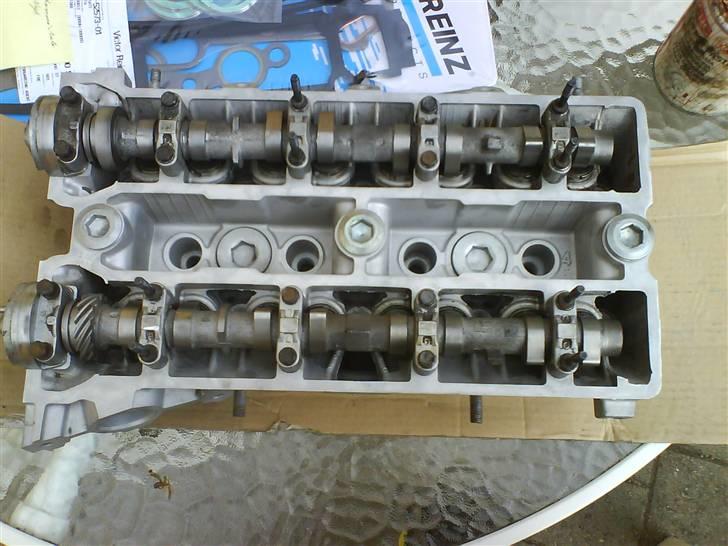 Toyota corolla gt (ae82)  - nyrenoveret top med nye ventiler og brikker og hele lortet.. niiice :D billede 17