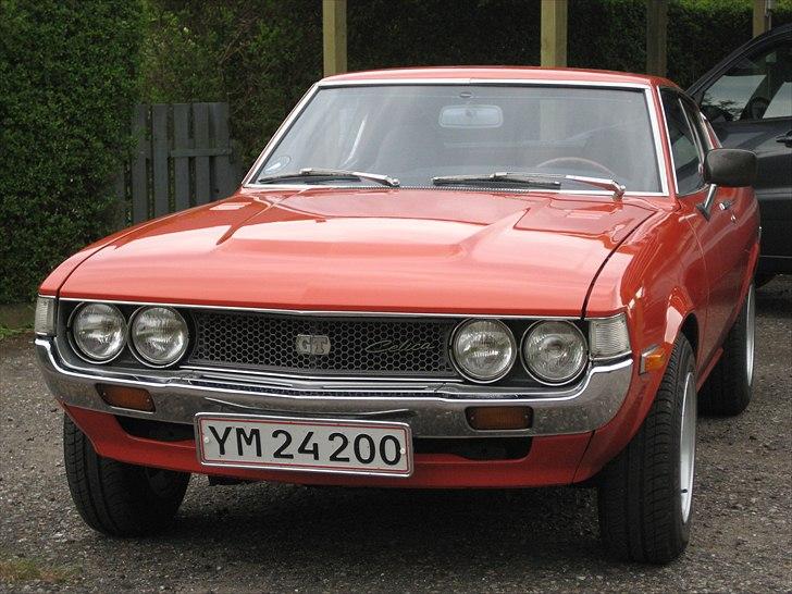 Toyota Celica 2000 Liftback - Bilen bærer tydeligt præg af at den kun har kørt i godt vejr de seneste mange år billede 13