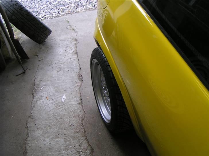 Opel Corsa B Sport (SOLGT) - lidt lækre, men skal have købt nogle brede CSR-skærme billede 3