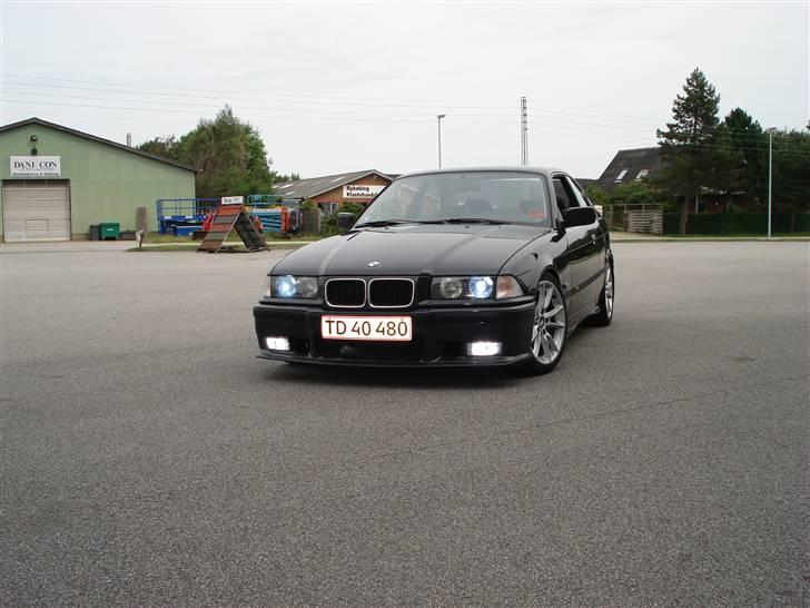 BMW 325i Coupè [SOLGT] billede 1