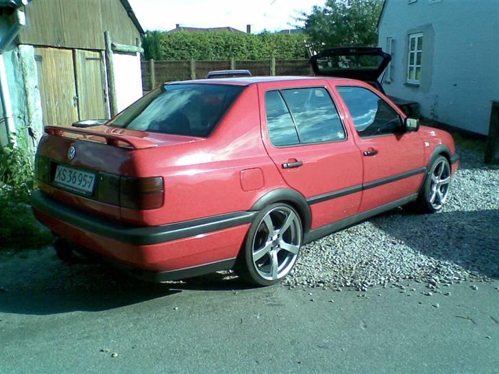 VW Vento -Projekt- *SOLGT* - Bilen da jeg fik den fredag d. 20/07-07 billede 3