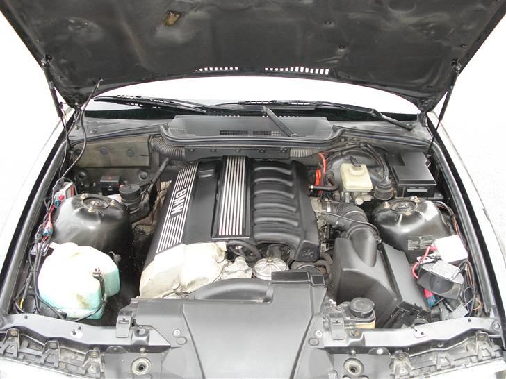 BMW 325i Coupè [SOLGT] billede 9