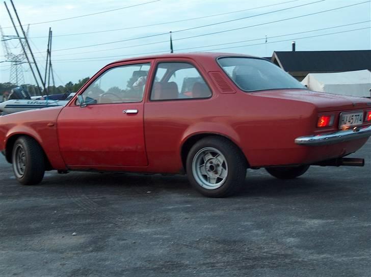 Opel Kadett C 1200 Sedan billede 12