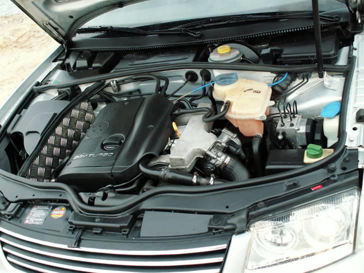 VW Passat 1,8 T Limosine billede 2