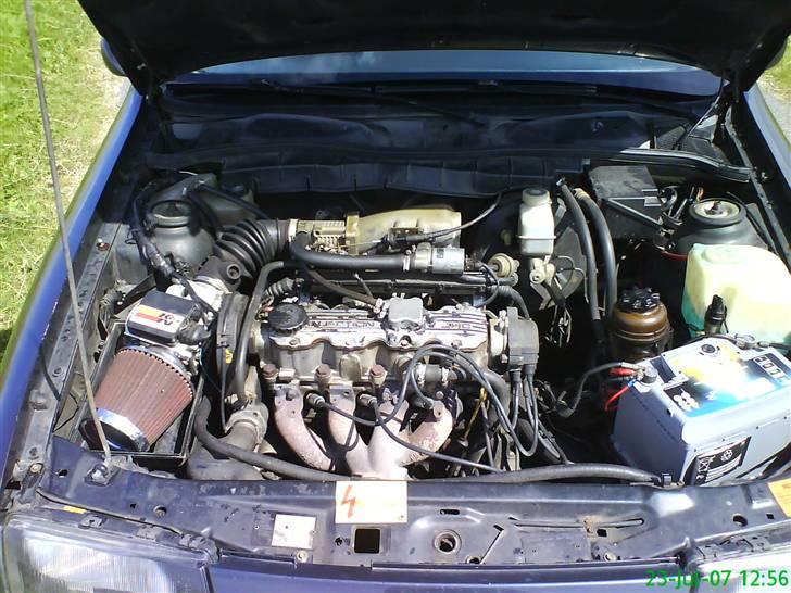 Opel Vectra A GT ¤SOLGT¤ - Ja, en motorvask ville ikke være af vejen hehe... Men det kommer jo nok billede 7