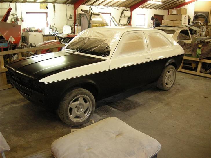 Opel kadett c city. SOLGT - Ny malet, hvid og sort glans 20, dog stadig våd i lakken. billede 3