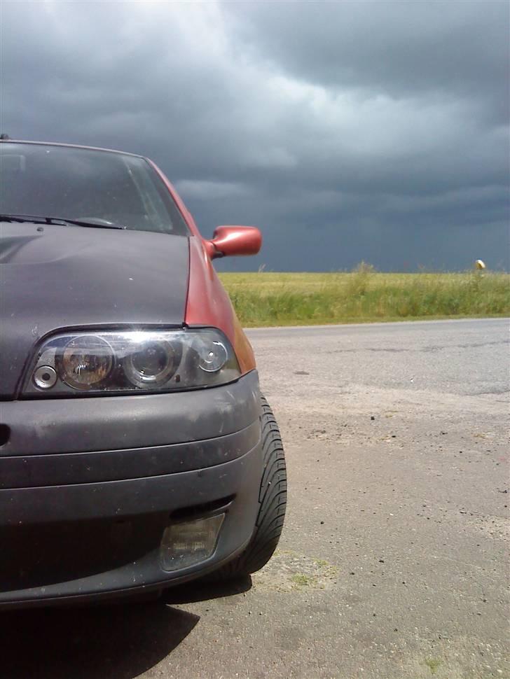 Fiat Punto 75 (Stjålen) - Skulle måske lige vaskes billede 1