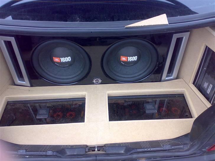 BMW 318 i E 36 *PIMP*Solgt - Anlægget under opbygning billede 19