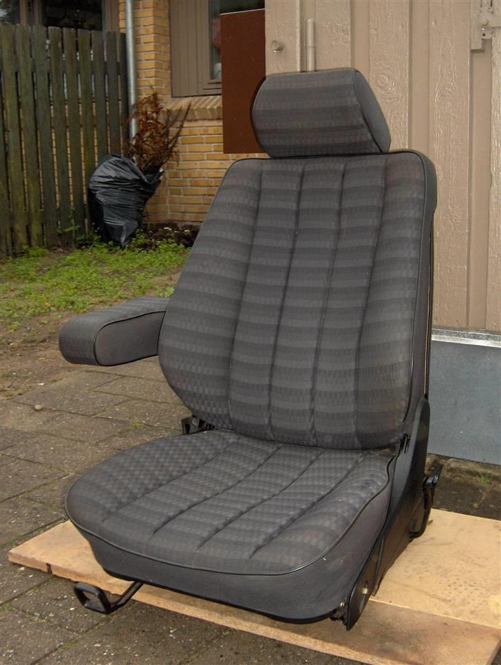 Mercedes Benz 190E SOLGT billede 9