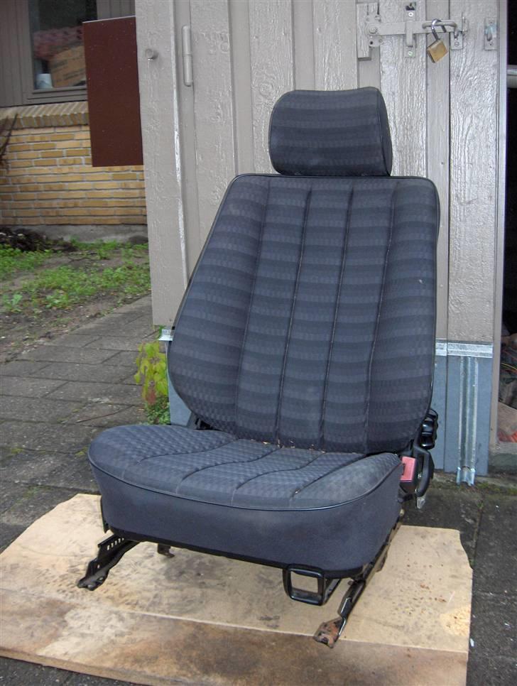 Mercedes Benz 190E SOLGT billede 10