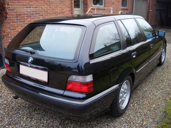 BMW e36 318i touring -solgt- billede 2