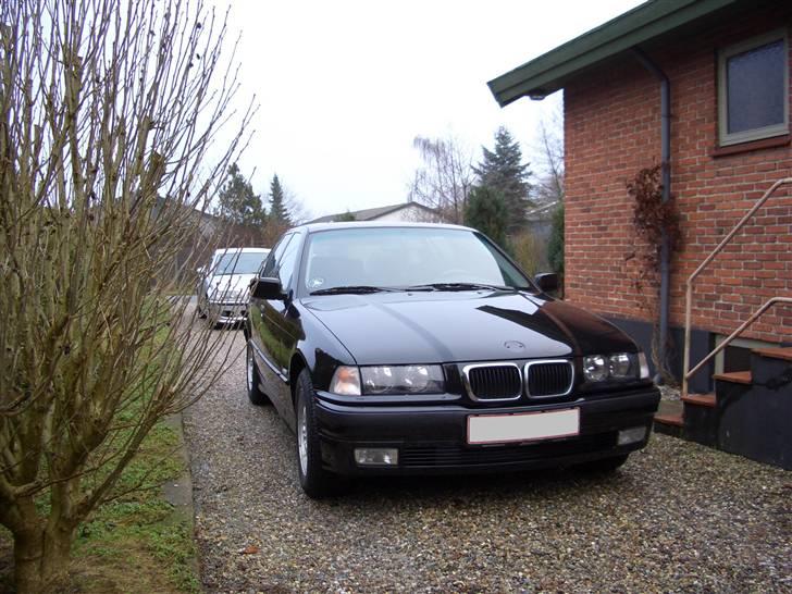 BMW e36 318i touring -solgt- billede 4