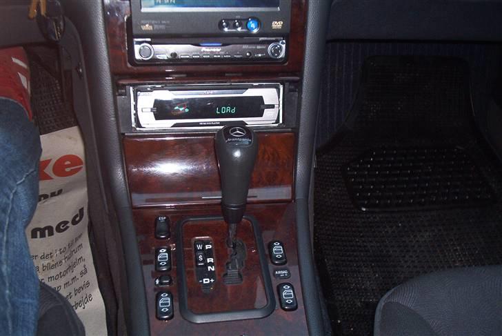 Mercedes Benz w210 E - clarion dvd billede 2