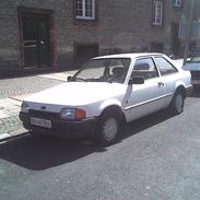 Ford escort død