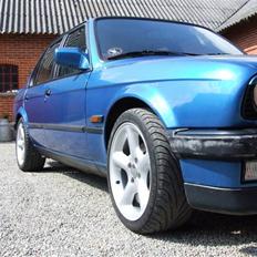 BMW E30 320i [2,5]  [SOLGT]