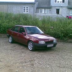 Opel Kadett sedan