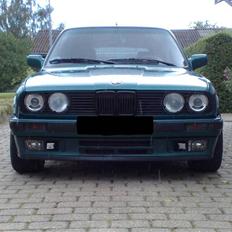 BMW E30 325 i Touring (SOLGT) 