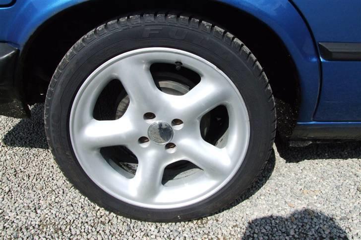 BMW E30 320i [2,5]  [SOLGT] billede 12