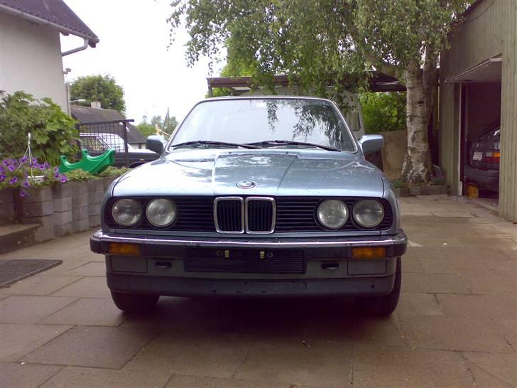 BMW E30 318i Turbo !!SOLGT!! - Da jeg lige havde hendtet bilen i Tyskland!! billede 1