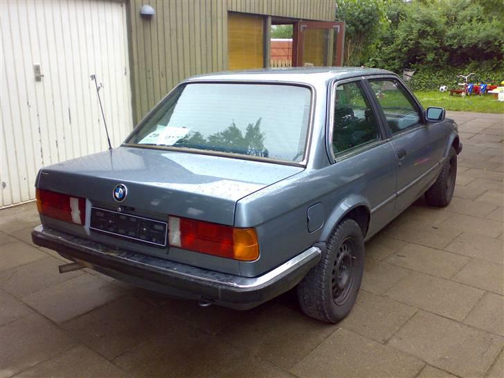 BMW E30 318i Turbo !!SOLGT!! - Da jeg lige havde hendtet bilen i Tyskland!! billede 2