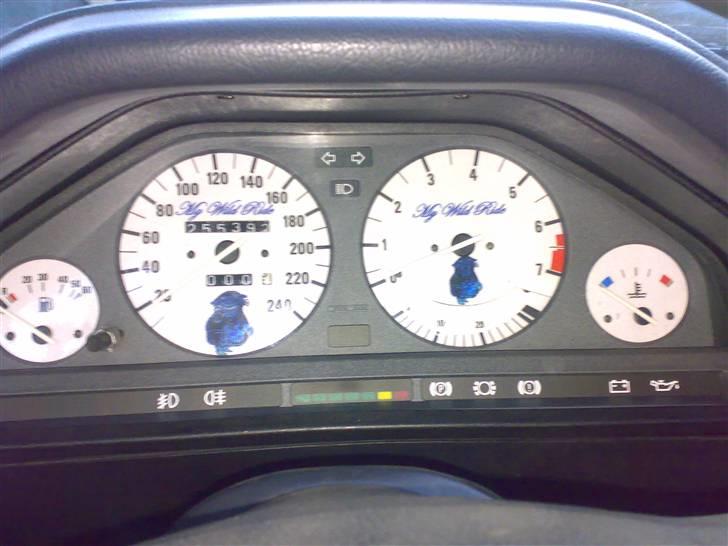 BMW E 30 SKROTTET - ser lidt bedre ud og helt unik billede 14