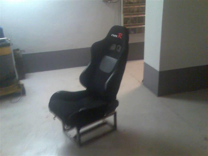 Ford Rush - Når vejret er dårligt bliver der kørt race foran Playstation´en i denne - IKKE FÆRDIG ENDNU billede 17