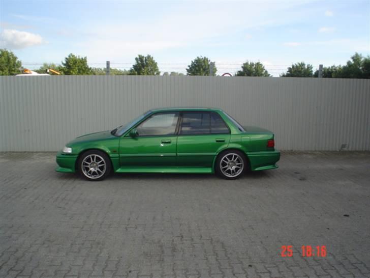 Honda civic 1,6 i 16 solgt billede 2